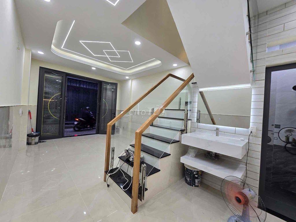 Nhà Mới Lung linh Hẻm 330/32 Đường Chiến Lược