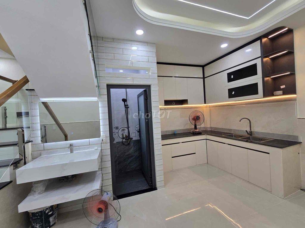 Nhà Mới Lung linh Hẻm 330/32 Đường Chiến Lược