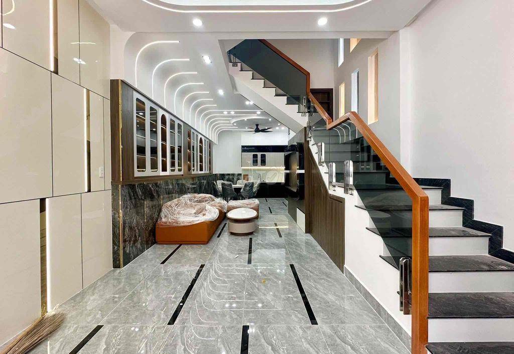 Nhà Khu vip Hẻm 413/ Lê Văn Quới, thông Hl2
