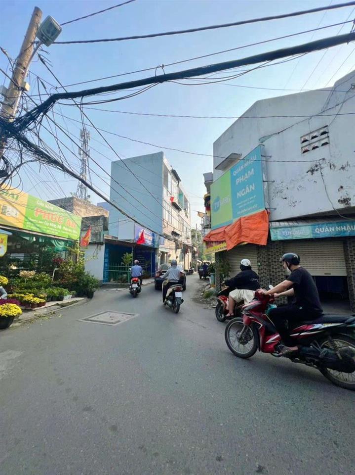 Nhà MT Ngô Y Linh 2 lầu 3x6.5m vừa ở vừa kinh doanh mua bán, gần A.D.V