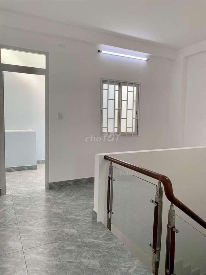 Nhà 1 Lững 3 Lầu KDC A.D.Vương cách V.V.Kiệt 500m, B.Vệ 24/24, SHR
