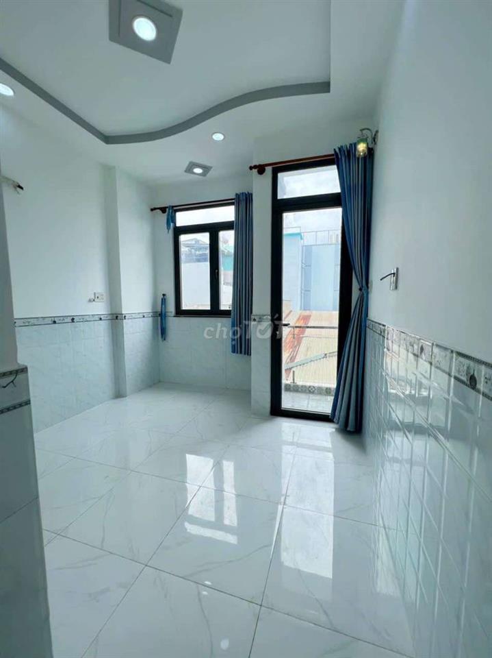 Nhà Phố 3 Lầu, HXH Phú Định p16 Q8 cách V.V.Kiệt 500m, Shr, hoàn công