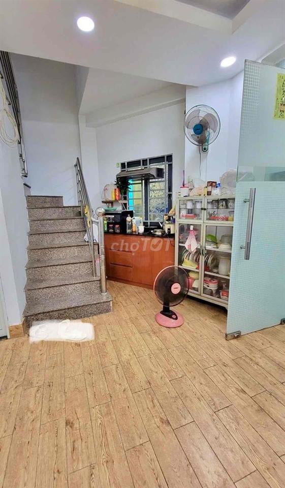 HẼM XE HƠI THÔNG GẦN LUỸ BÁN BÍCH -TÔ HIỆU-HOÀ BÌNH GIÁP QUẬN11-QUẬN 6