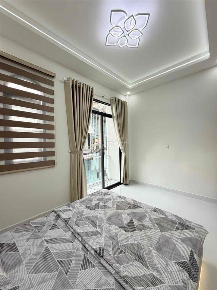 SIÊU PHẨM LUNG LINH GẦN ĐẦM SEN- TÂN PHÚ- FULL NỘI THẤT SỊN SÒ