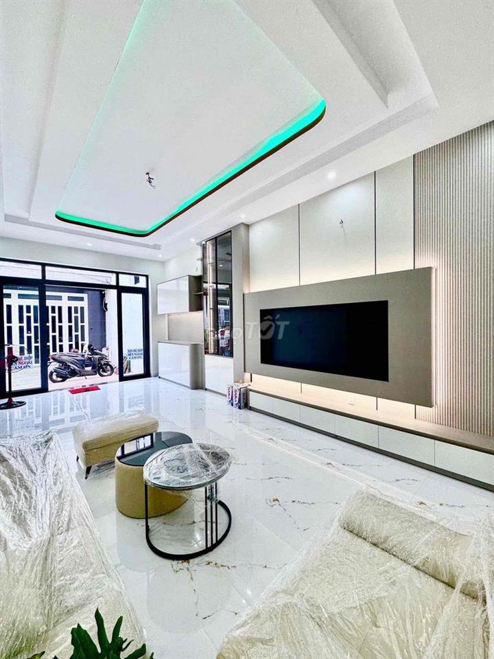 Bán nhà HL3, ngay sát Sơn Kỳ: 4x18 đúc 3 lầu 4PN, 5WC