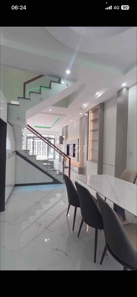 Bán nhà HL3, ngay sát Sơn Kỳ: 4x18 đúc 3 lầu 4PN, 5WC