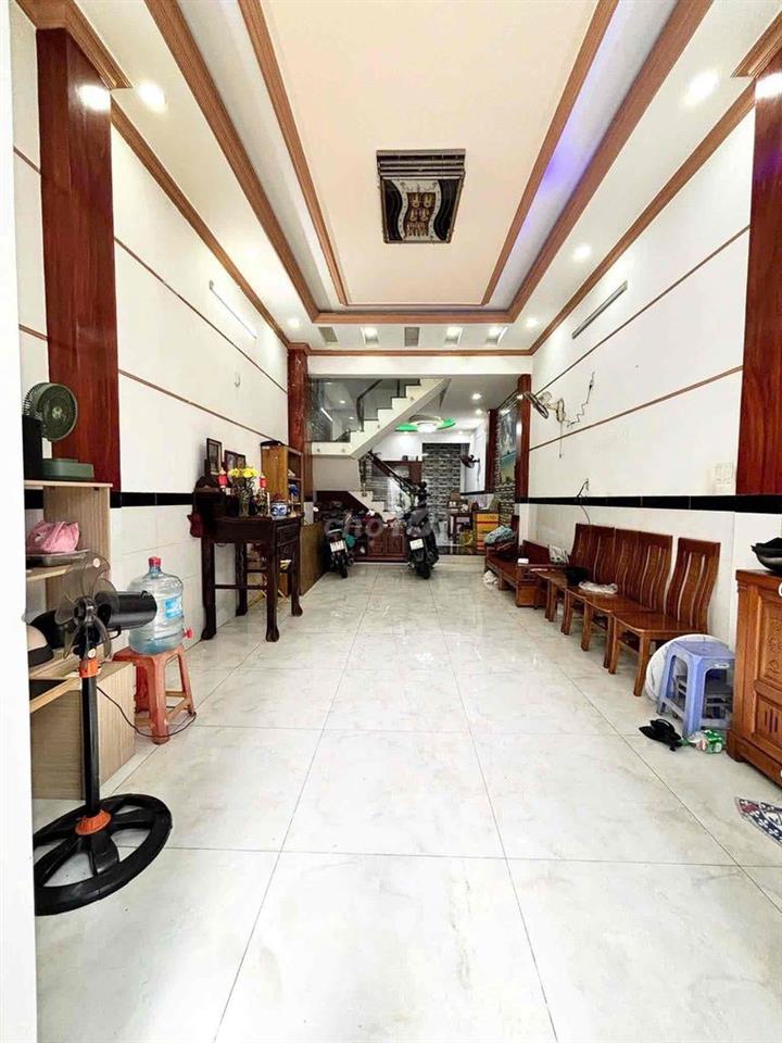 Bán nhà LK 8-9, BHH: 4x15 đúc 3 lầu, 4PN, 5WC