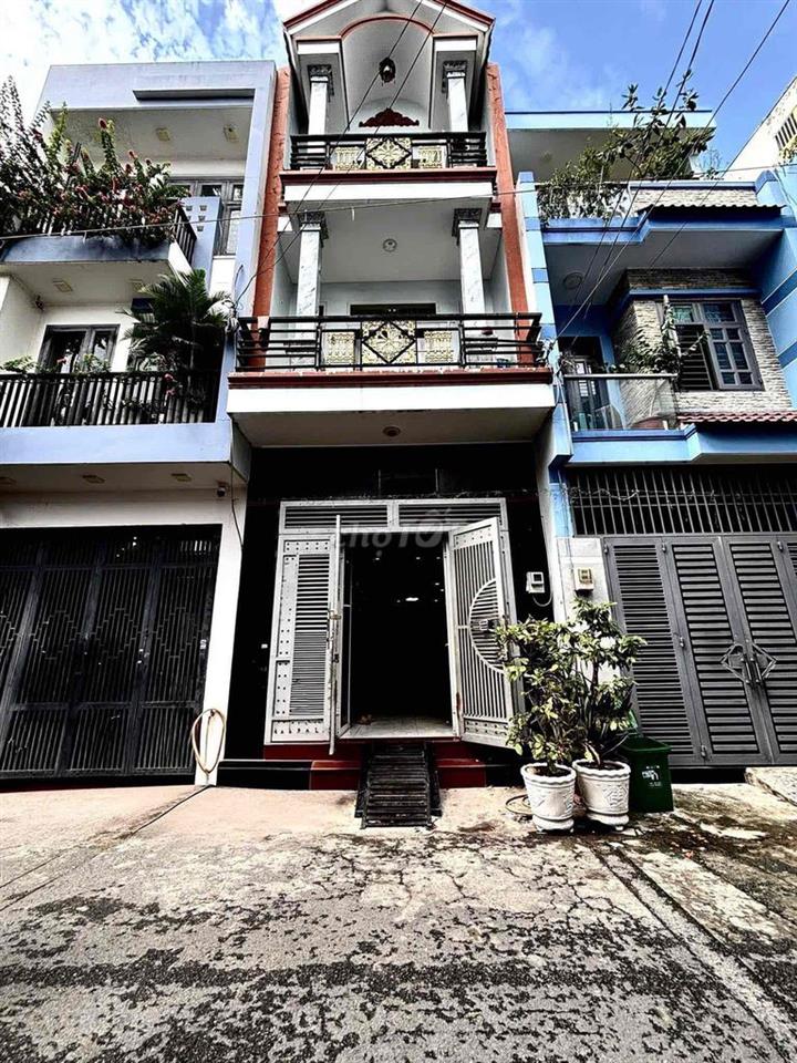 Bán nhà LK 8-9, BHH: 4x15 đúc 3 lầu, 4PN, 5WC