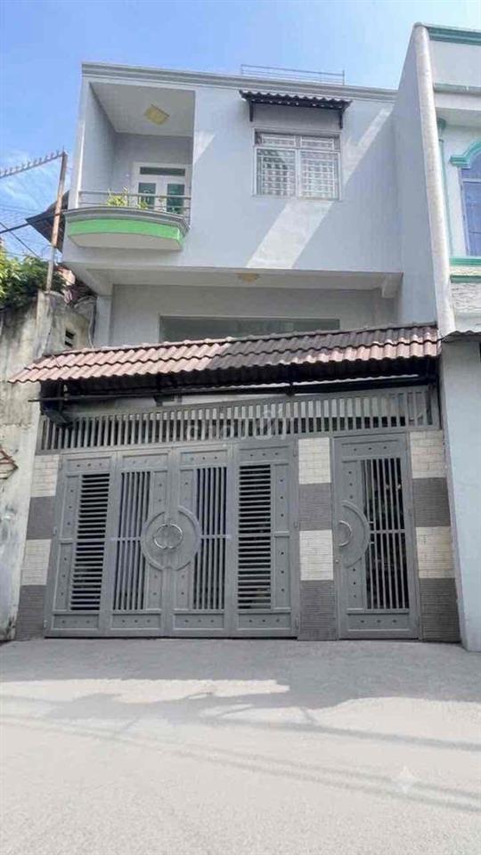 Bán nhà Trịnh Đình Trọng Tân Phú: 5,2x12 đúc 2,5 lầu hẻm xe hơi