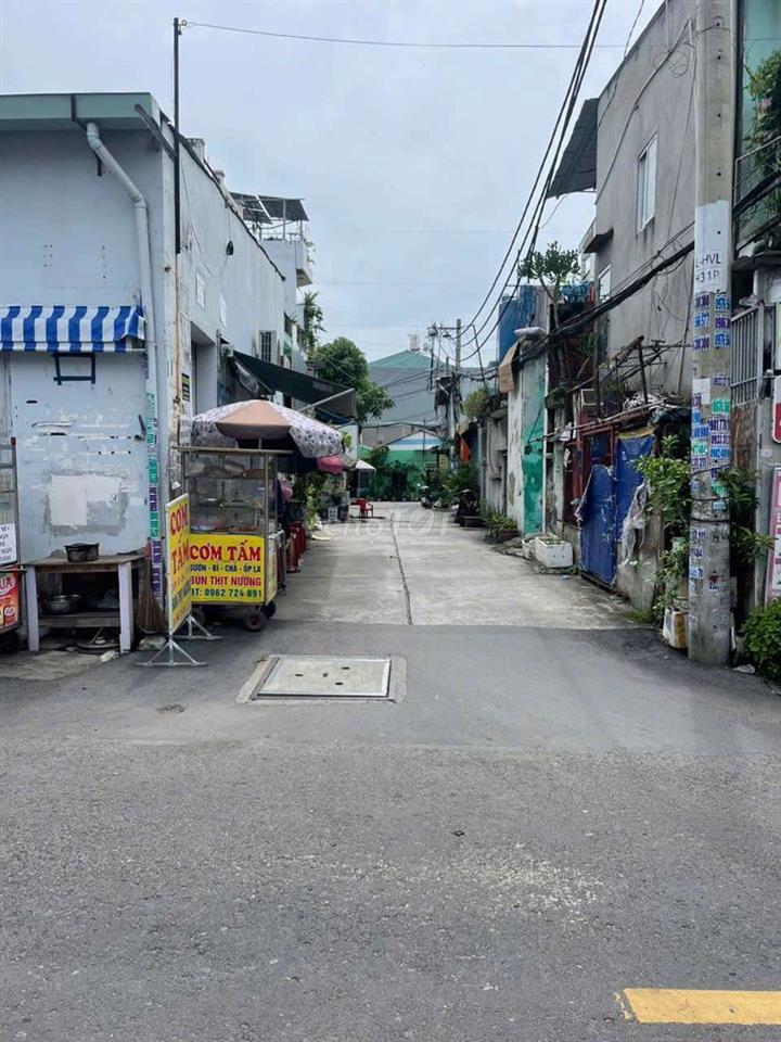 nhà ở kho xưởng giá rẻ 12,2 tỷ