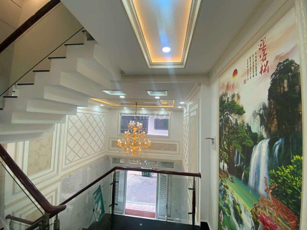Nhà phố lững +3 lầu ngay ADV và võ văn kiệt Q6