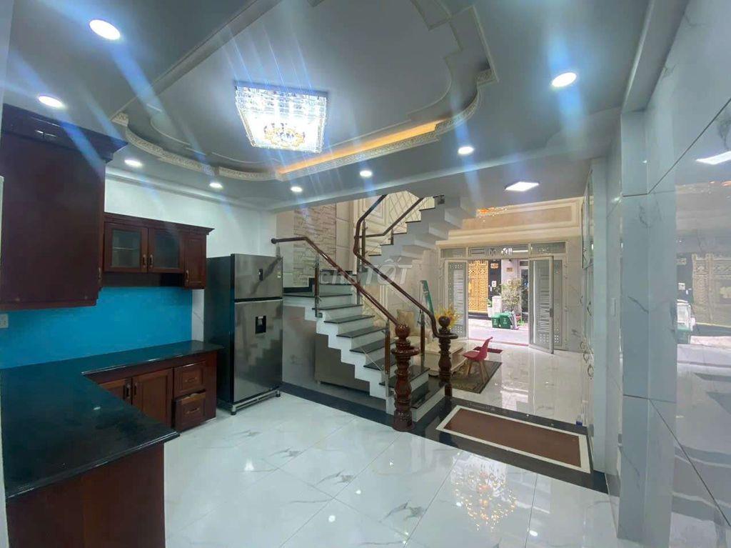 Nhà phố lững +3 lầu ngay ADV và võ văn kiệt Q6