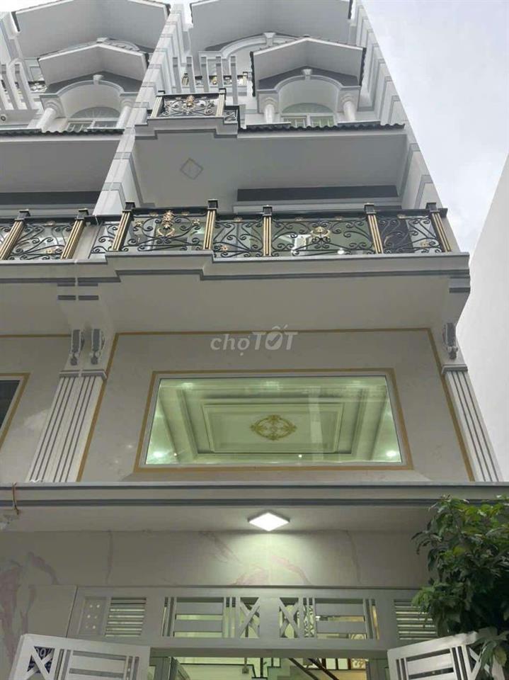 Nhà cao cấp lững + 3 lầu ngay ADV và Q6.SHR