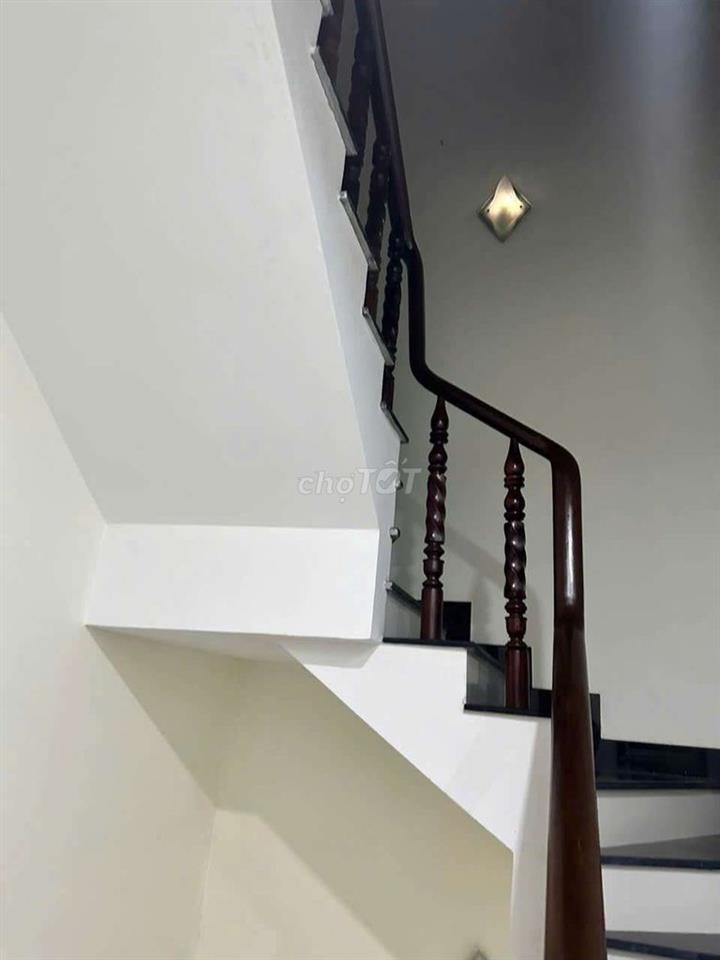 HXH 12m  nhà mới nguyên căn 3.5 lầu mới nội thất sẵn