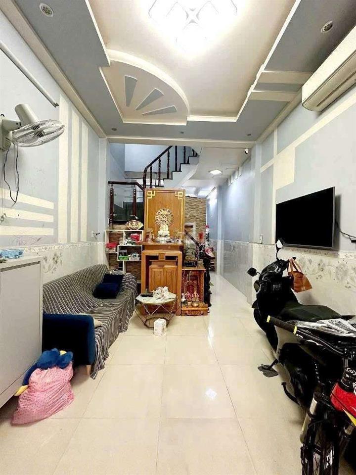 nhà phố 3.5 lầu HXH .SHR ngay võ văn kiệt 