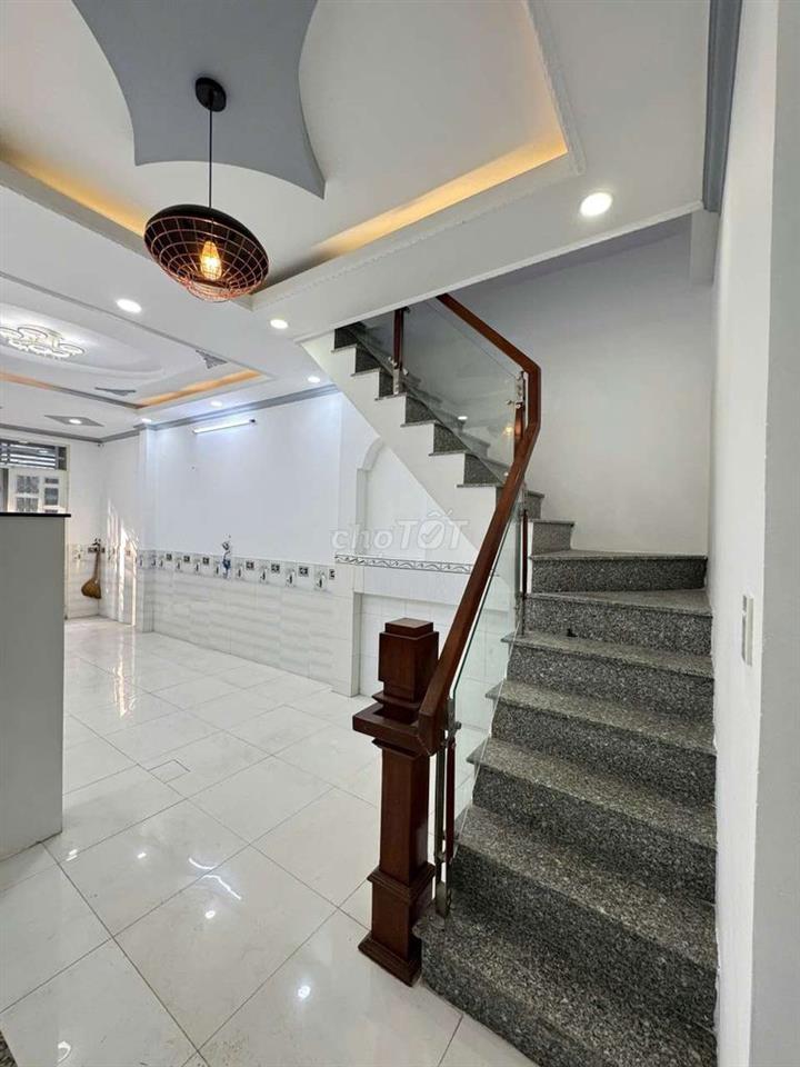 bán nhà hxh đường Nguyễn Quý Yêm cạnh kdc nam Hùng Vương 