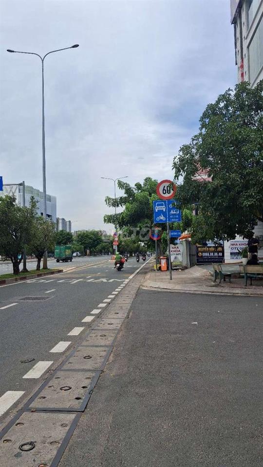 cho thuê góc mặt tiền đường Võ Văn Kiệt phường an Lạc 