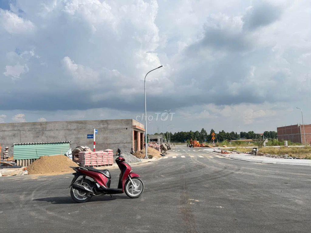 Bán đất MT đường Phan Văn Hớn, Hóc Môn. HCM