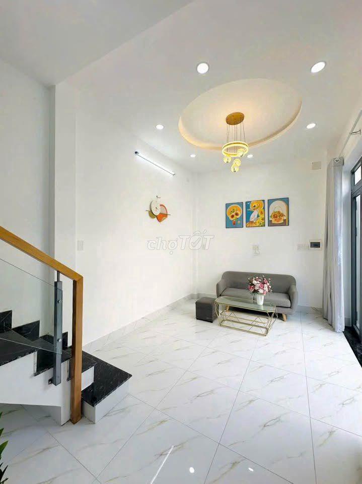 Cho thuê nhà 3 tầng, Mương Lệ, giá 9tr