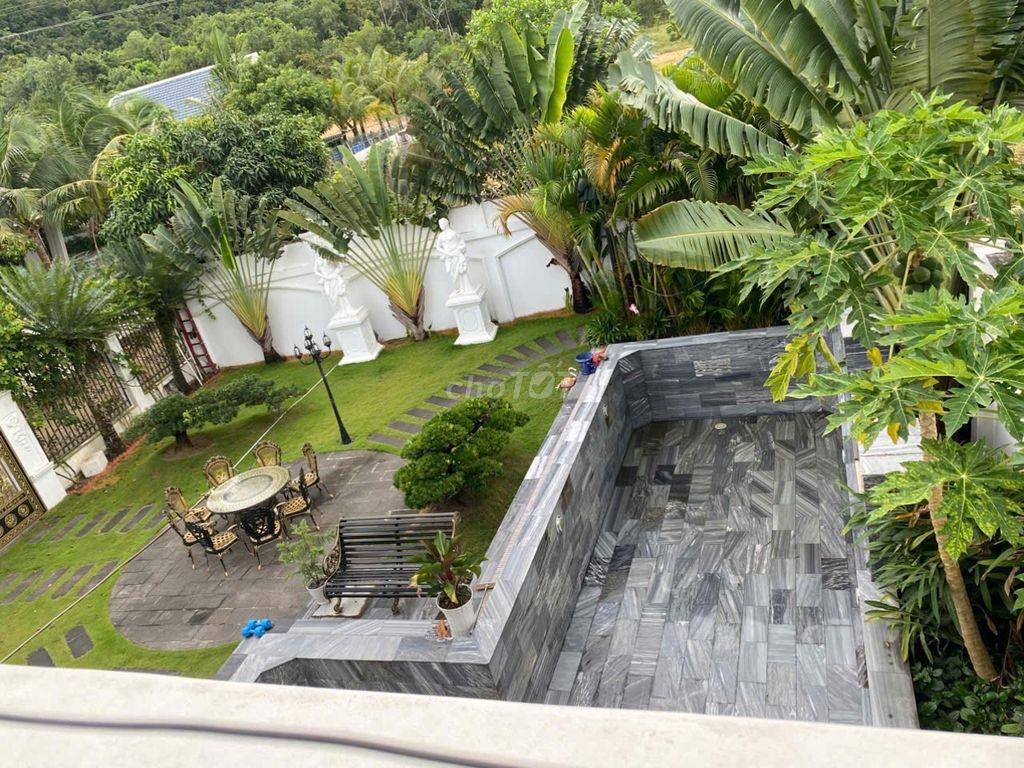 Cần cho thuê biệt thự, gần sân bay Phú Quốc.