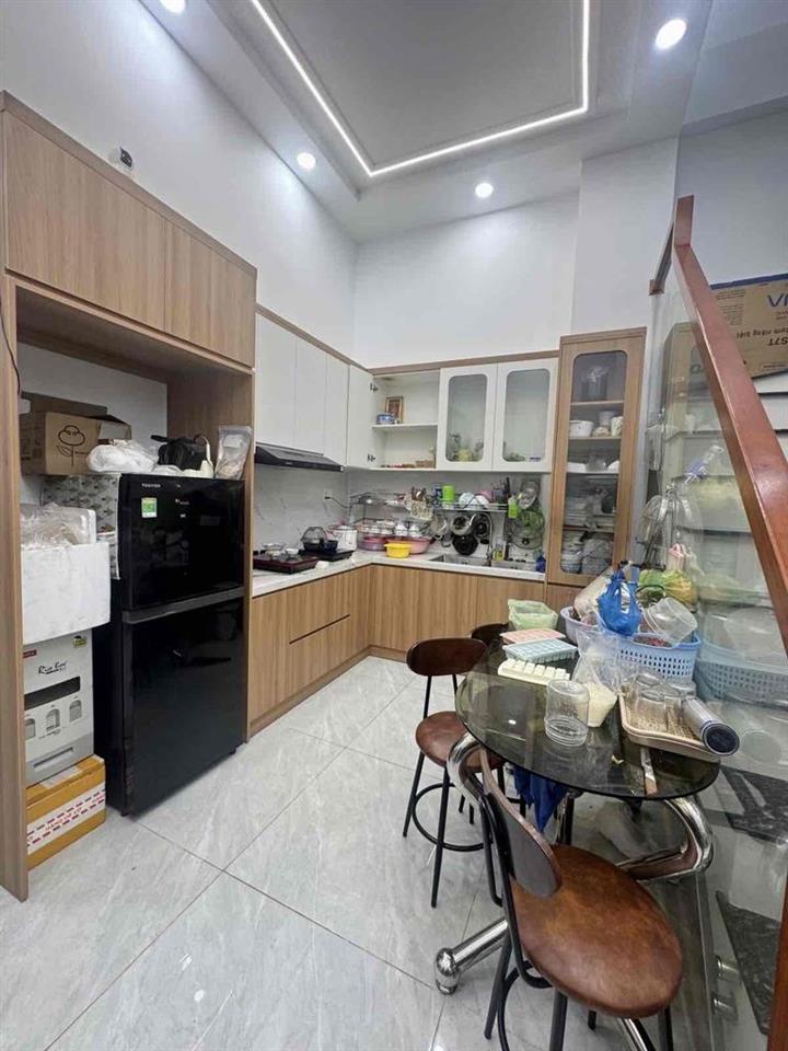 Nhà ngon Bình Tân, ngang 4,4m dài 14m