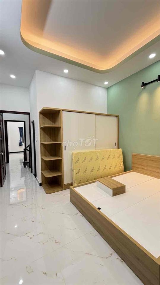 Nhà đẹp mà ngon nữa, ô tô ngủ nhà ngày đêm ☺️