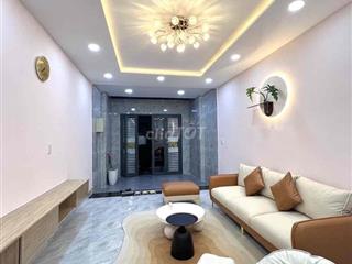 Nhà mới 4 tầng bê tông cốt thép, nở hậu L😊, nhà mới dọn vào ở ngay.