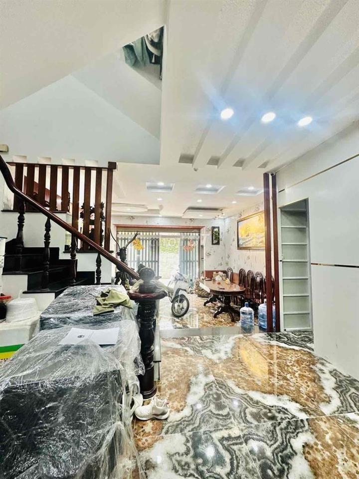 Nhà ngon Tân Phú, ngang khủng 6m, 8 phòng ngủ