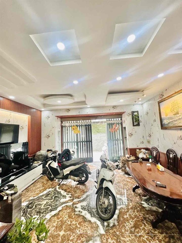 Nhà ngon Tân Phú, ngang khủng 6m, 8 phòng ngủ