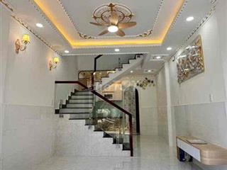 Nhà này k mua thì mua nhà nào, ô tô đỗ cửa