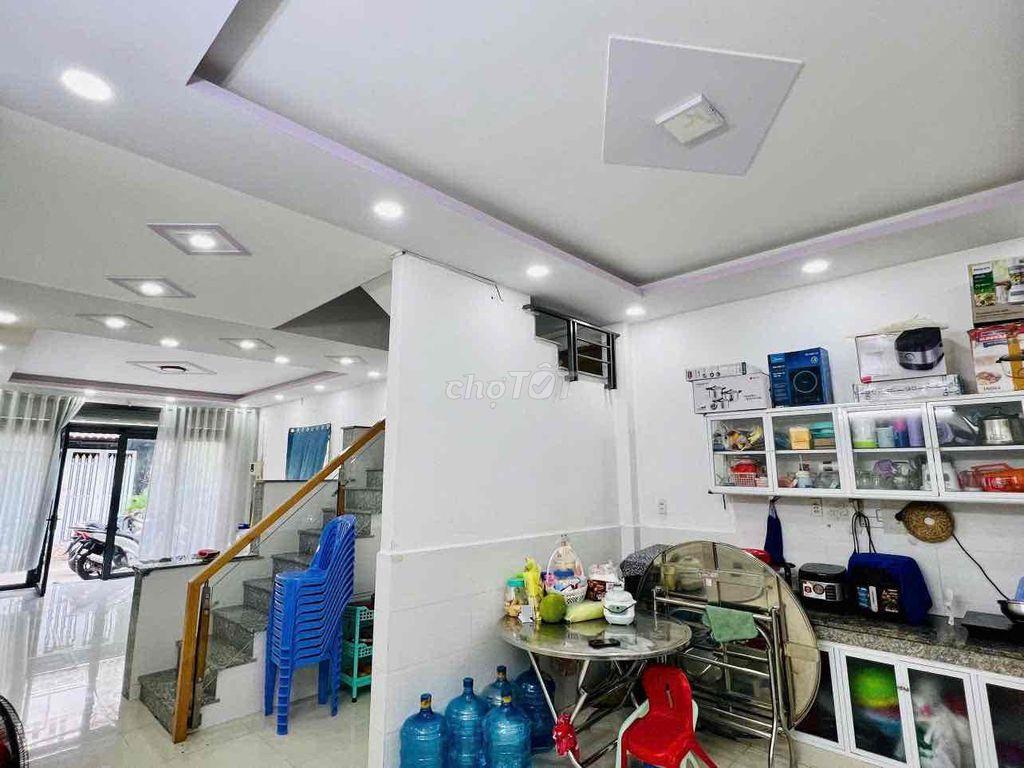 Nhà 3 mặt tiền, tiềm năng tăng giá cao, quá ngon👍👍👍