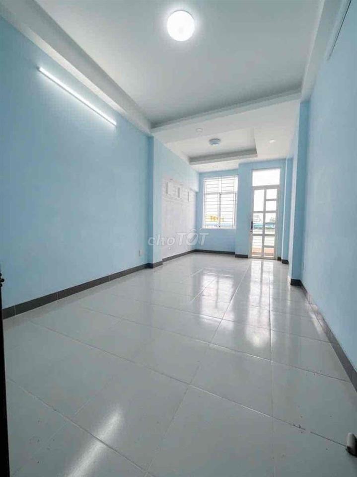 Hàng hiếm quận 6, hẻm xe hơi đỗ cửa, cách 30m ra mặt tiền👍👍