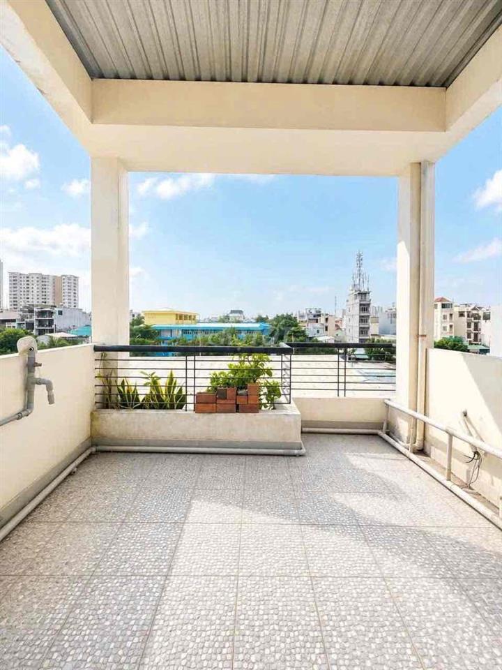Hàng hiếm quận 6, hẻm xe hơi đỗ cửa, cách 30m ra mặt tiền👍👍