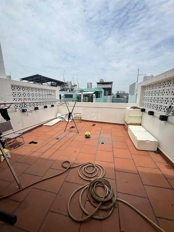 HẺM XE TẢI, Ô TÔ 7 CHỖ NGỦ NHÀ