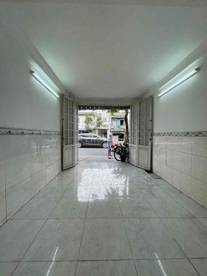 🆘 MẶT TIỀN KINH DOANH Q6 - SÁT CHỢ LỚN - 2 TẦNG BTCT 🌺