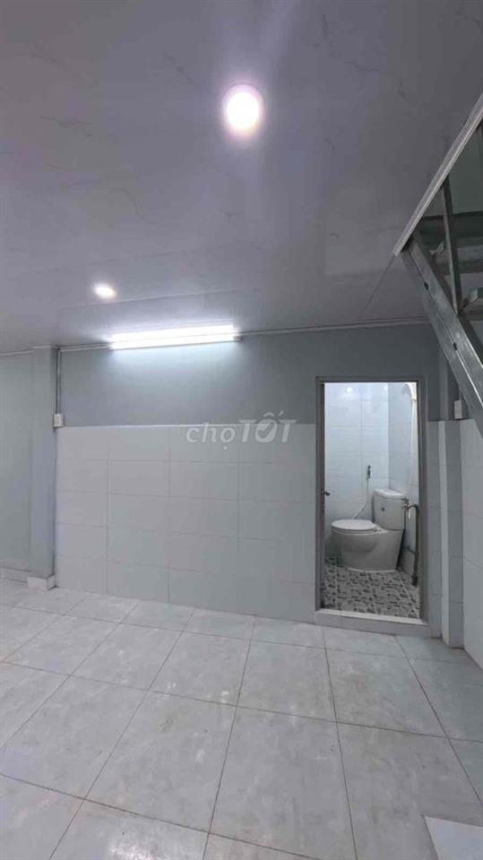 Không có căn thứ 2. Cung đường Tùng Thiện Vương cực hiếm nhà bán.