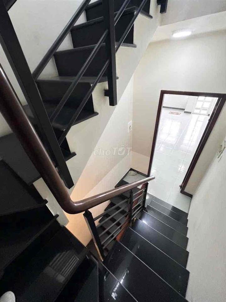🌹SIÊU PHẨM HIẾM CÓ QUẬN 6 - KẾT CẤU 3 TẦNG BTCT - VÀI BƯỚC RA MẶT TIỀN