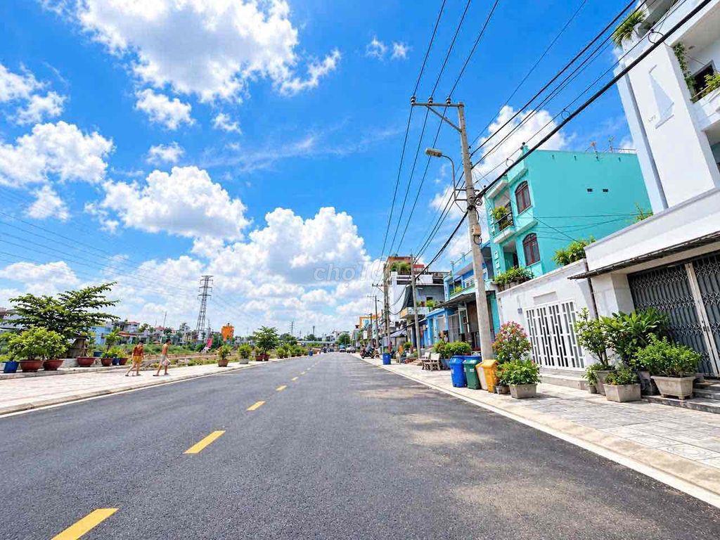 Cơ hội cho anh chị tài chính thấp mua dc nhà dt rộng , view cực xịn!!!