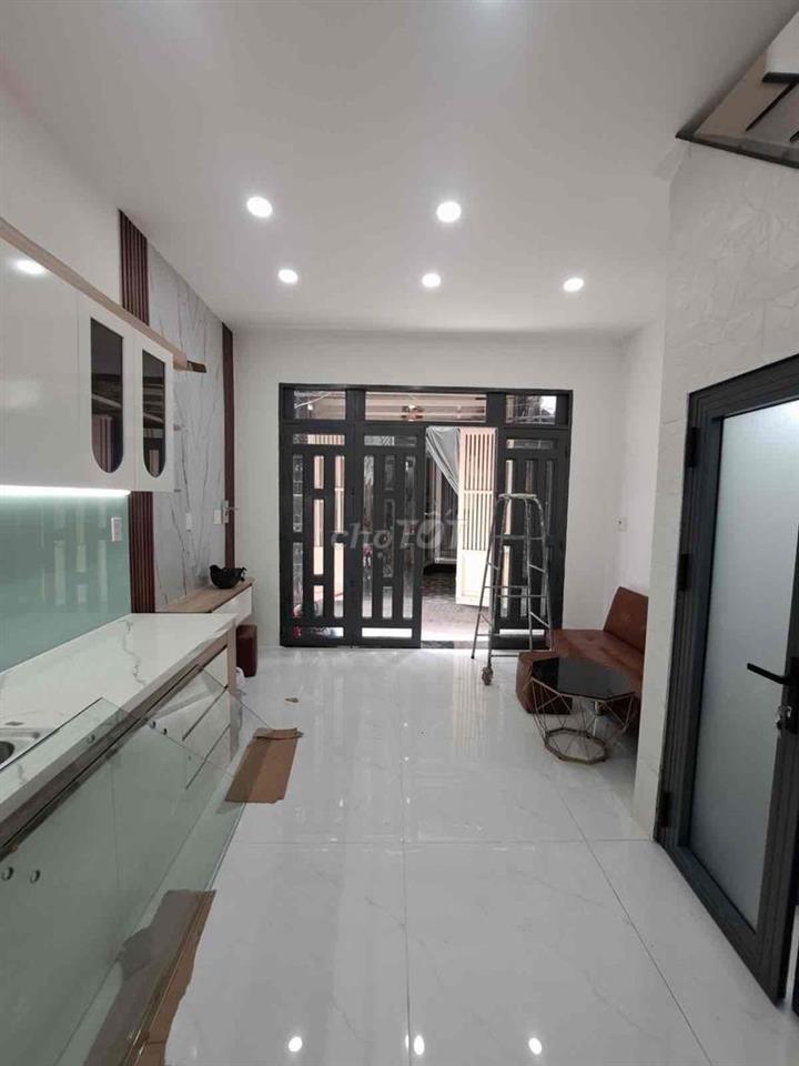 Bể Nợ Đá Banh Chủ Cần Bán Gấp Nhà 19m2- 2 Tầng -2WC-SHR