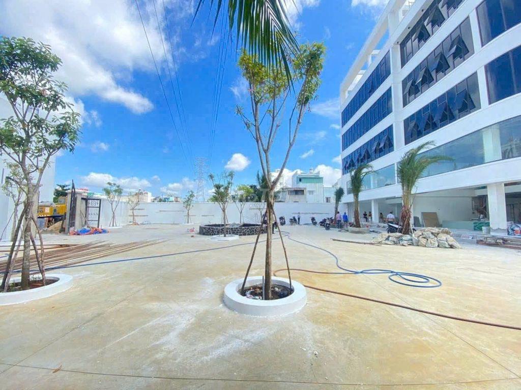 🔥💯TÒA NHÀ MỚI XÂY TÊN LỬA 12x22m 5 tầng💥THANG MÁY OTO CHỤC CHIẾC