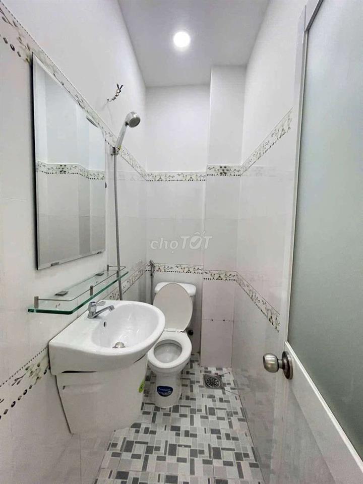 Nhà HƯƠNG LỘ 2 đúc 3 tấm 4X4m giá 1.55 tỷ