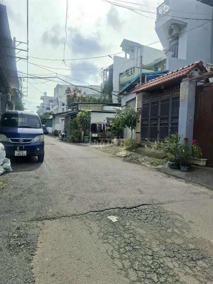 Nhà 6x20m 1 tấm gác suốt  Bình Trị Đông 10Tr
