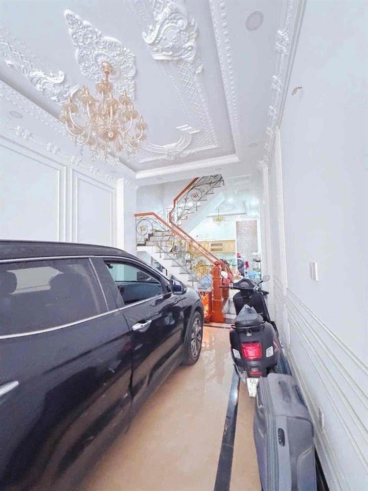 Nhà Đường số 8, Bình Tân, 70m2, 4x17m, 4 Tầng, 4 PN, kh LG, 5 tỷ hơn