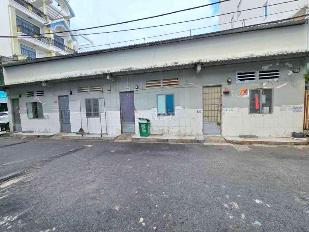 BÁN DÃY NHÀ TRỌ 4 PHÒNG, 5M×16M, GÓC 2 MẶT TIỀN KHU DÂN CƯ CAO TẦNG