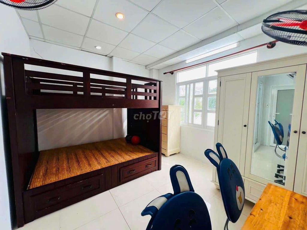 NHÀ CHO THUÊ - LÝ CHIÊU HOÀNG
- QUẬN 6 - 10TRIEU/THÁNG - 2PN - 3WC
