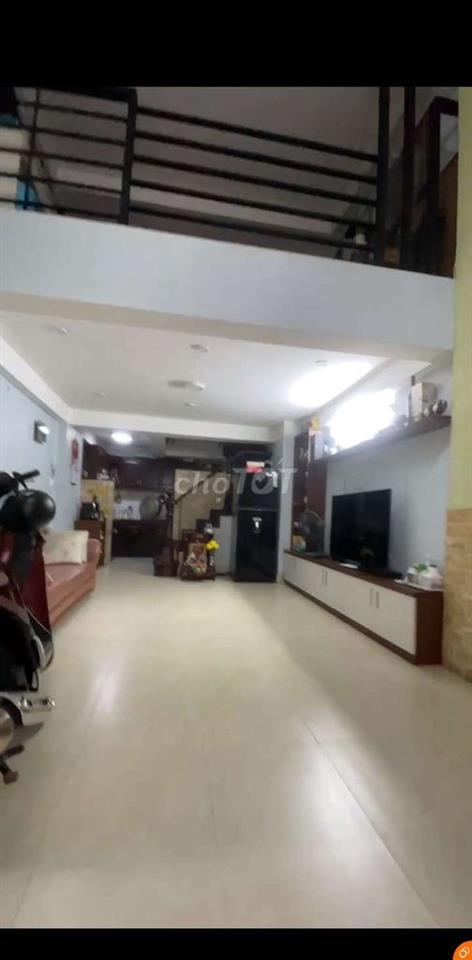 NHÀ CHO THUÊ Ngay Chợ Tân Hương, 4x12m, 5 Tầng, .  