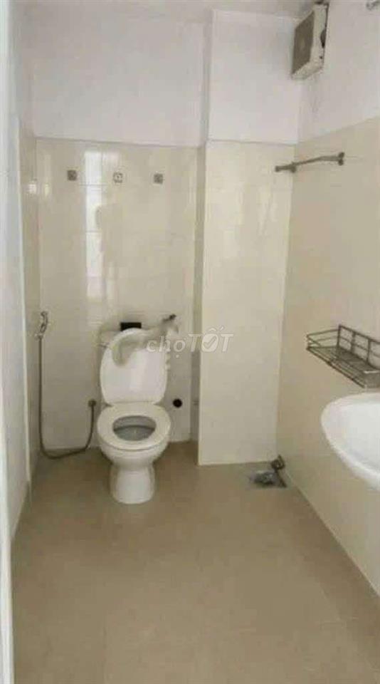 CHO THUÊ NHÀ NC ĐƯỜNG NI SƯ HUỲNH LIÊN, TÂN BÌNH, 11.5 TRIEU, 3 TẦNG