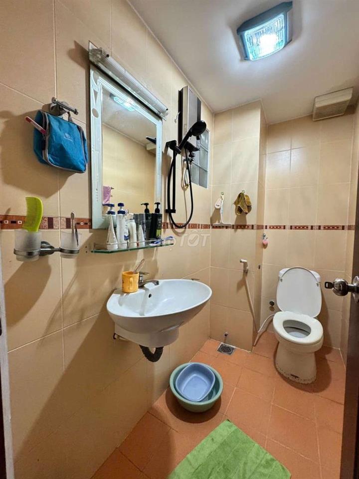 CHO THUÊ NHÀ NC GẦN CHỢ TÂN HƯƠNG - 13TRIEU - 3PN - HẺM 8M