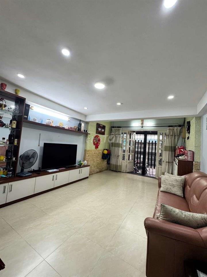CHO THUÊ NHÀ NC GẦN CHỢ TÂN HƯƠNG - 13TRIEU - 3PN - HẺM 8M