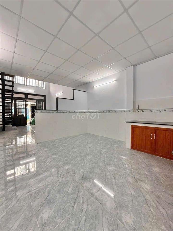 CHO THUÊ NHÀ HÒA BÌNH - GẦN 4 XÃ - TÔ HIỆU - 11 TRIEU - 2PN - 80M2